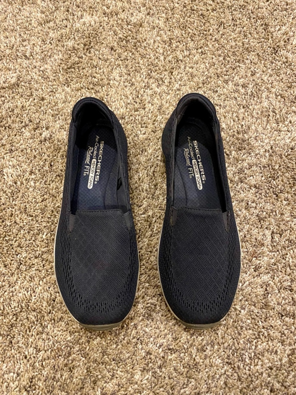 Skechers Slip-On Knit Loafers/ Sneakers